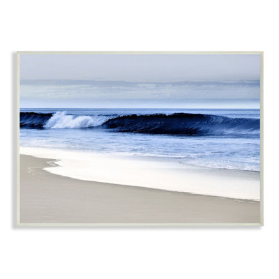 «Beach Waves on Sand Sea» par Devon Davis - reproduction d'art
