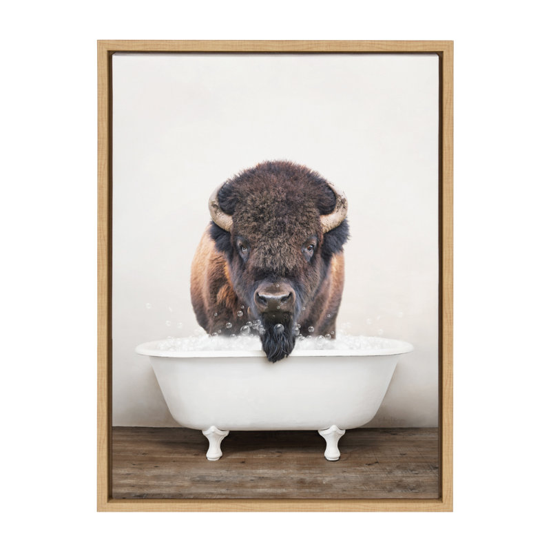 «Bison Rustic Bubble Bath» par Amy Peterson, reproduction d'art sur toile encadrée, Encadré naturel