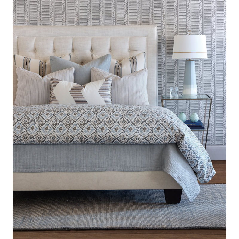 Fenton Modern & Contemporary Cotton Geometric Shapes Duvet Cover, King Duvet Cover + 4 Shams + 1 Throw Pillow