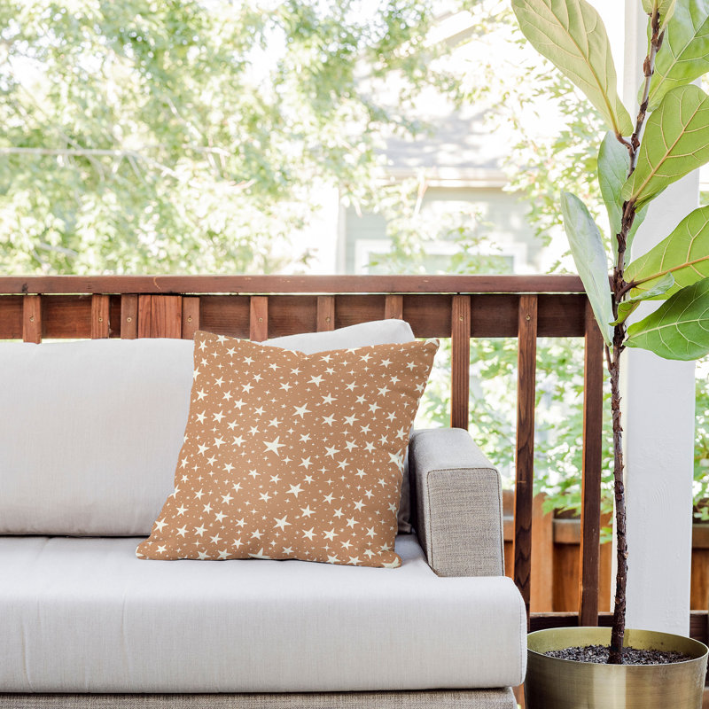  Polyester Indoor/Outdoor Throw Pillow, 18" x 18"