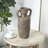 Vase de table en grès fabriqué à la main Elna-88910885