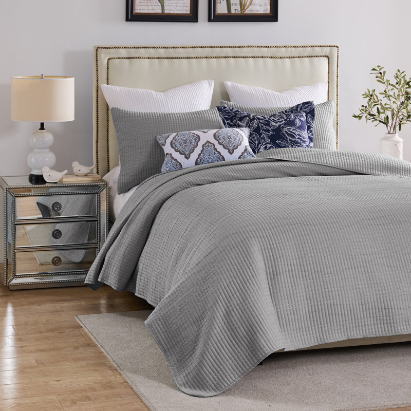 Greenland Home Fashions Cosmo 3-Piece Queen Size Gray Coverlet Set, 90x90 Inch, Queen Quilt + 2 Standard Shams, Cosmo Gray