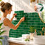 Carrelage mural 11,57 po x 8,35 po à motif de dosseret brillant vert forêt, auto-adhésif en vinyle pour cuisine et salle de bain, épaisseur 2 mm, couvre 6,71 pieds carrés-131085410