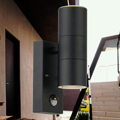 Michale Outdoor Armed Sconce