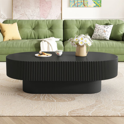 Table basse ovale élégante de 43,3 po avec plateau de 6,8 po d'épaisseur, table de bout tambour moderne de style crème, table centrale cannelée minimaliste avec base robuste pour le salon, assemblage facile