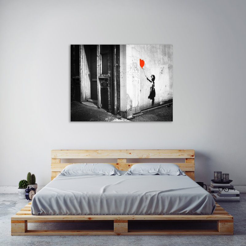 « balloon fille on wall », reproduction d’impression sur toile tendue, H 12 po x l 16 po x P 1,5 po