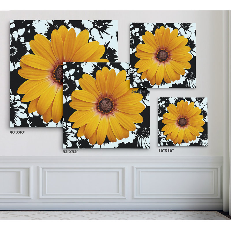 «Black and Bloom I», reproduction de peinture à l'huile, Toile tendue, H 16 po x l 16 po x P 1,5 po
