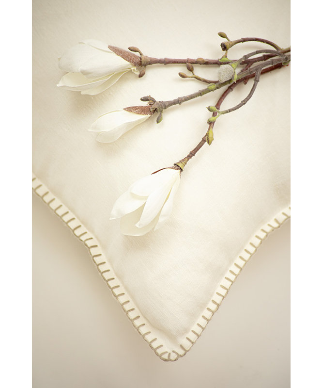 Bricen 100% Linen Ties Sham, King