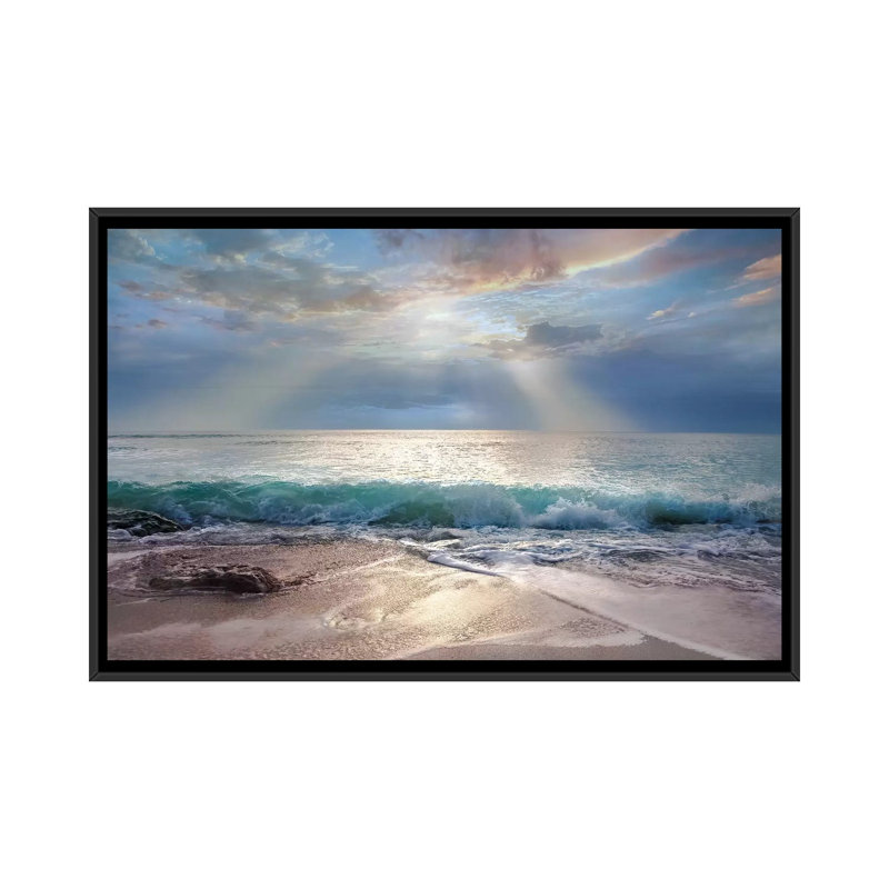 «Aqua Blue Morning» par Mike Calascibetta, reproduction de photo, H 32 po x l 48 po x P 1,5 po, Cadre noir
