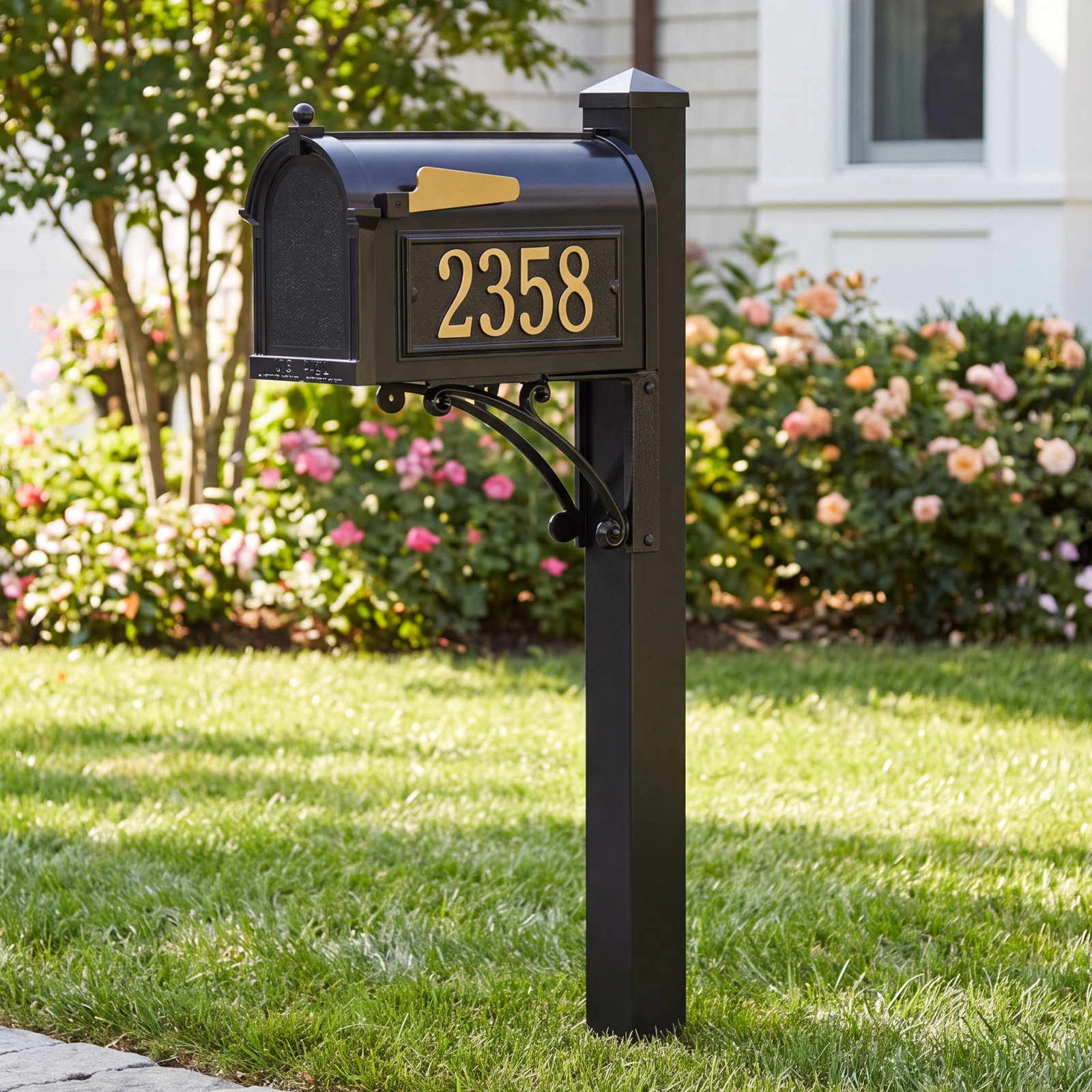 Superior Post-Mounted Mailbox, Black, Yes