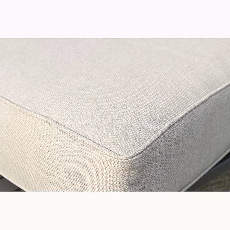 Chaise de patio entièrement assemblée avec coussins, Coussin gris / cadre gris clair