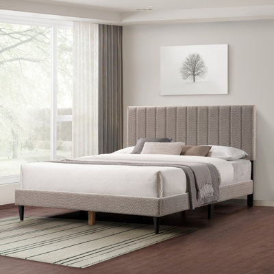 Grand lit plateforme gris rembourré - Tissu bouclé pour une chambre chaleureuse