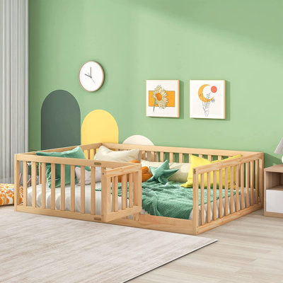 Lit plateforme avec clôture et porte pour enfants Finka