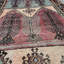 Tapis turc rétro de couleur rouge riche, idéal pour un usage intérieur avec un design classique anatolien