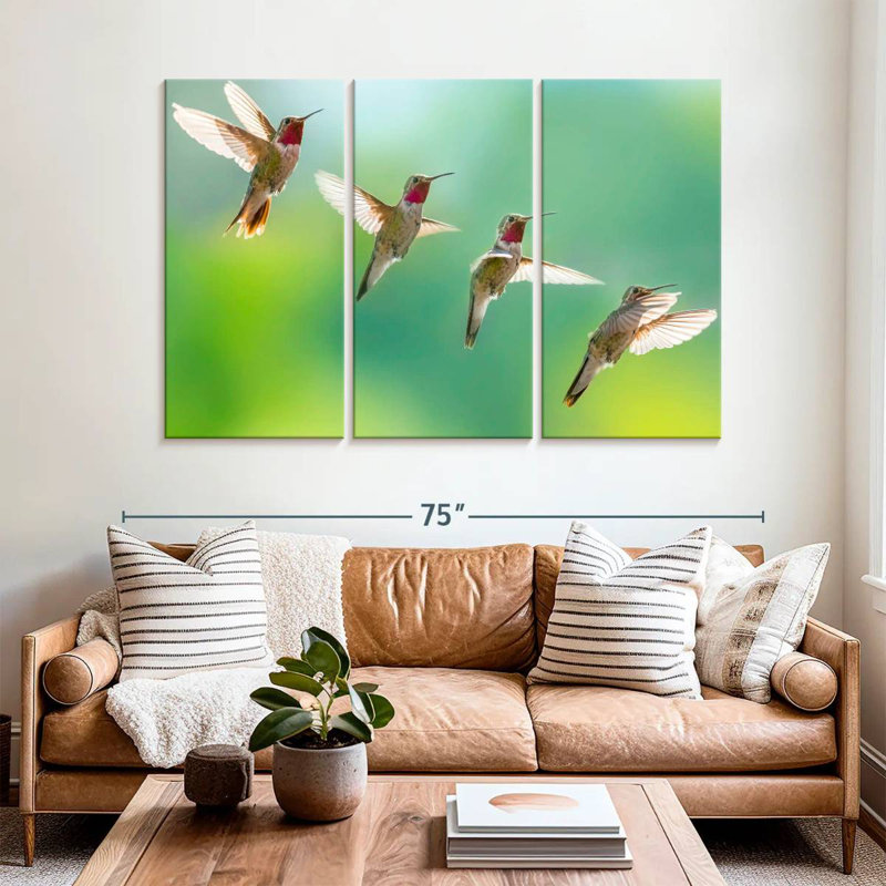 Colibri en vol Brampt, H 24 po x l 38 po