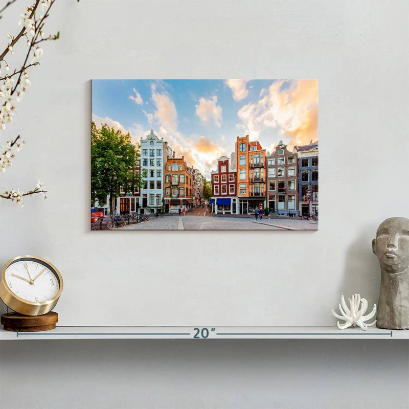 Amazing Amsterdam, H 8 po x l 12 po