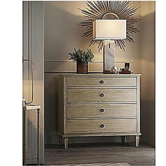 Petite commode Victoria