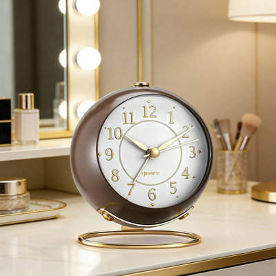 Métal analogique Ermington Small Petite horloge de bureau rétro, mignonne et minimaliste ， Silencieuse et sans tic-tac ， À piles ， Idéale pour décorer un salon, une chambre à coucher, un chevet ou une tablette