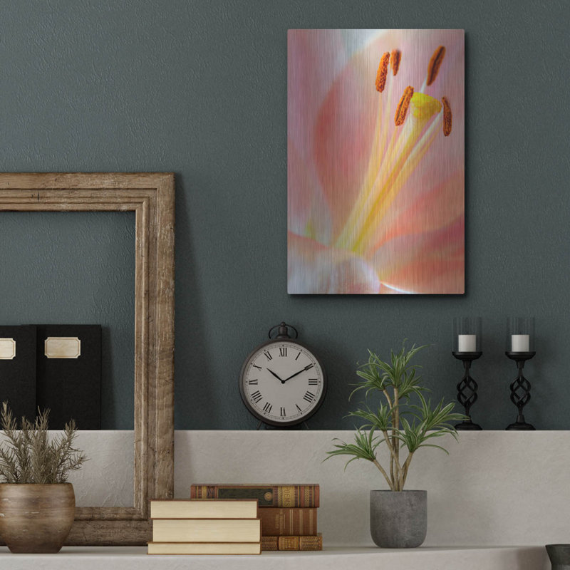 «Pink Lily So Soft» par Pamela Plummer, H 16 po x l 12 po