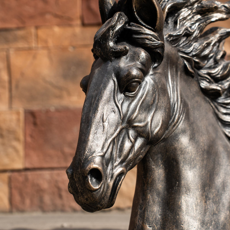 22.05" Horse Head Bust