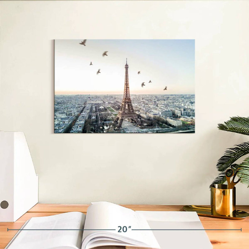 Oiseaux Kavia survolant Paris, H 8 po x l 12 po
