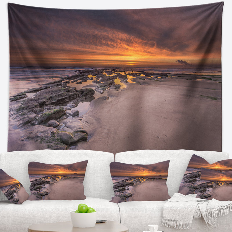 Seashore dramatic sunrise sur sandy beach tapestry, H 68 po x l 80 po