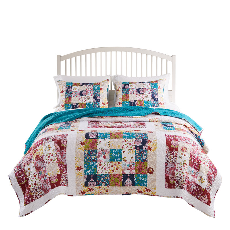 Harmony Patchwork Print Quilt Set, Queen Quilt + 2 Standard Shams