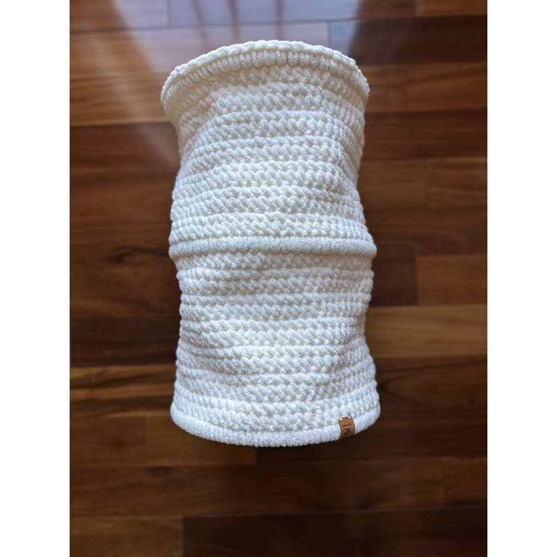 Tunnel de jeu pour chat fait à la main en crochet