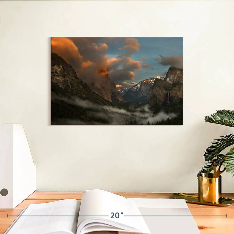 Alvord Yosemite ciel nuageux, H 8 po x l 12 po