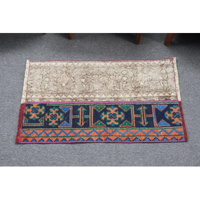 Vintage Handmade Turkish Oushak Rug - Small Decorative Anatolian Carpet for Home Decor