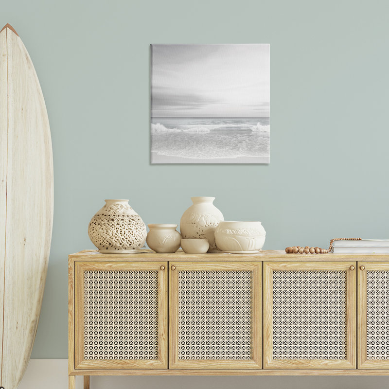 Toile Soft Peaceful Beach Waves, design par Maggie Olsen, H 30 po x l 30 po