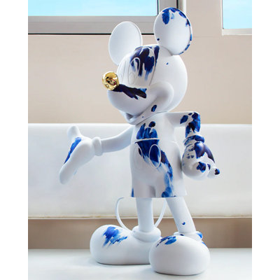 Mickey Mouse ONE MINUTE White & Blue Limited Edition 24in