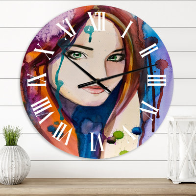 Portrait coloré d'une jeune femme - horloge murale traditionnelle