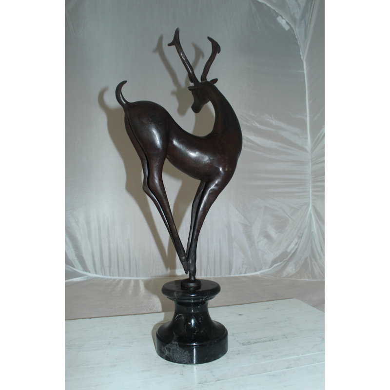 Statue de chevreuil debout Hodgdon