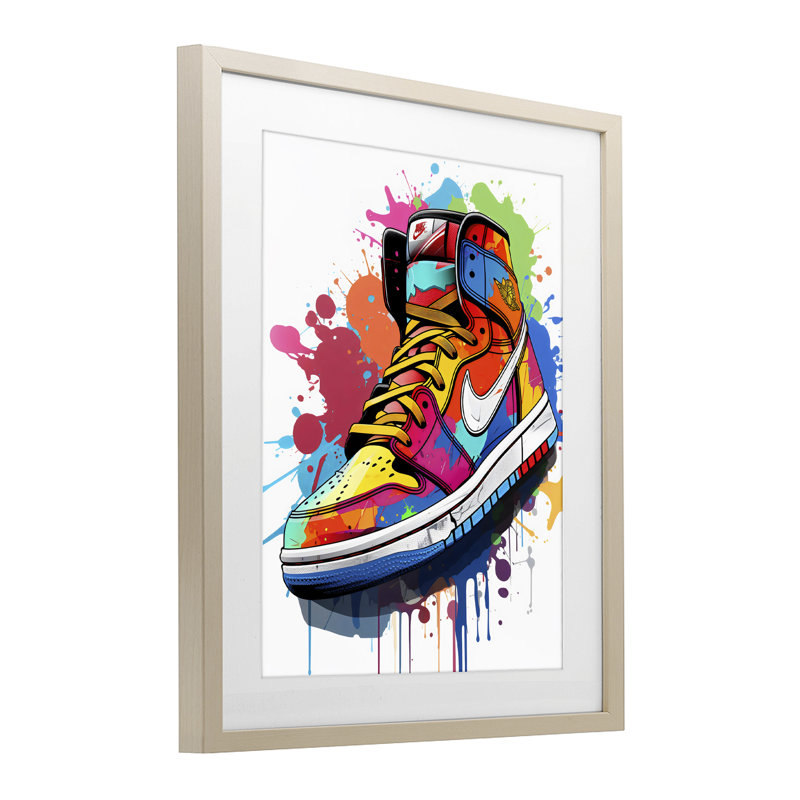 Graffiti Sneaker sur blanc, reproduction encadrée sous verre, design by Creative Studio, H 21 po x l 17 po