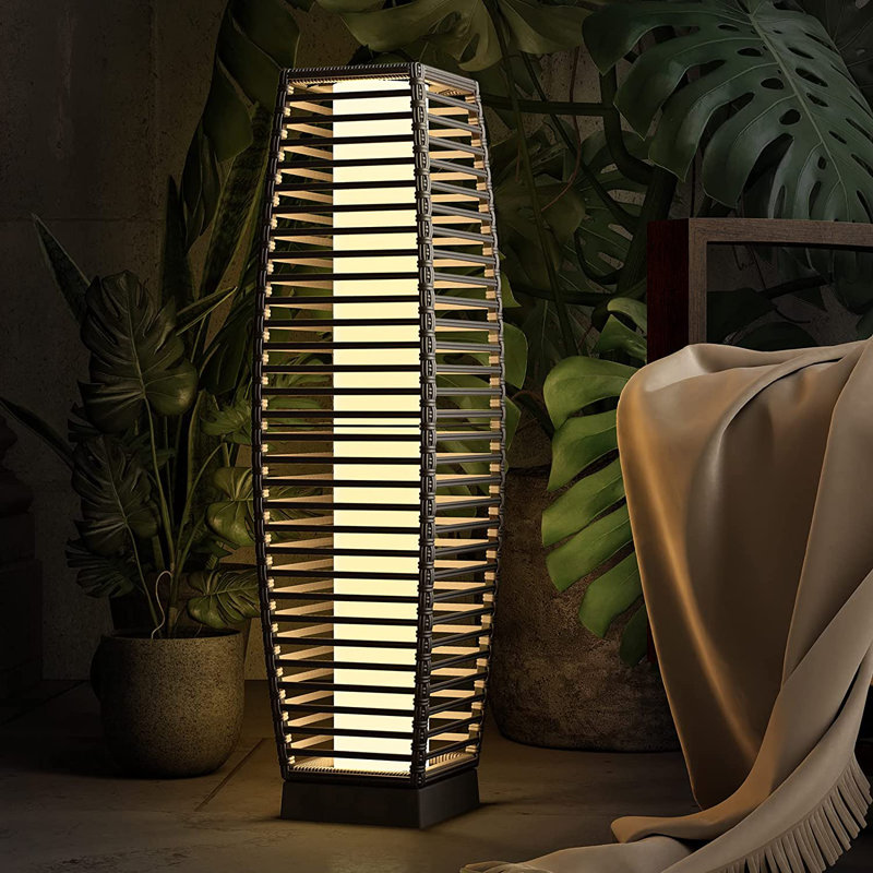 Freida Solar Powered Wicker Floor Lamp, 26.7" H x 7.8" W x7.8" D