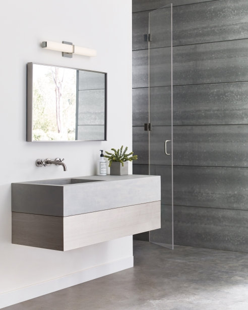 Milan 24 Bath, Hand Rubbed Antique Brass