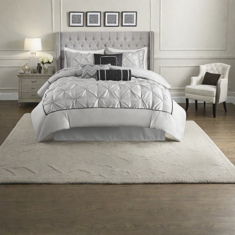 Elegant Grey Bedding Set, Polyester Comfort, Modern Bedroom
