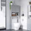 Armoire de rangement moderne au-dessus de la toilette