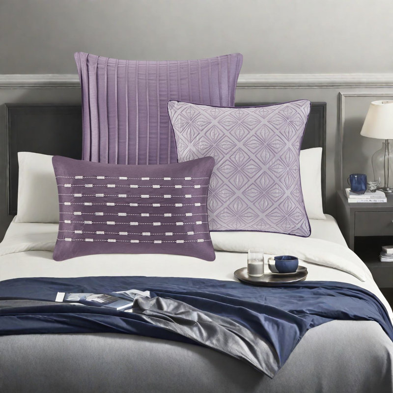 Luxurious Purple Jacquard Bedding Sets, Polyester King With Modern Accents