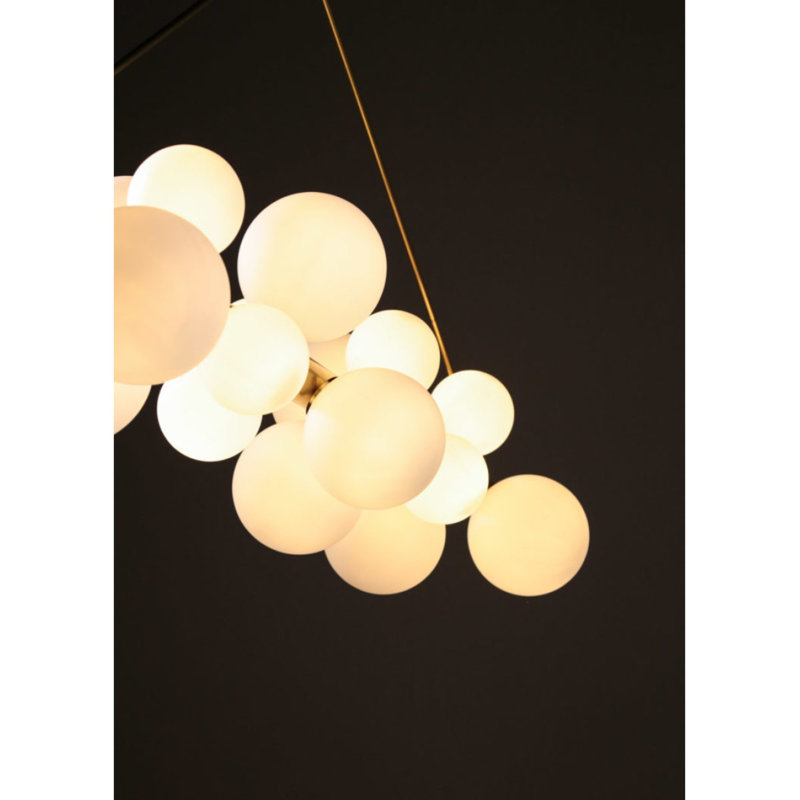 Grand lustre italien Elva, Laiton, Blanc, 32 po de longueur x 48 po de hauteur
