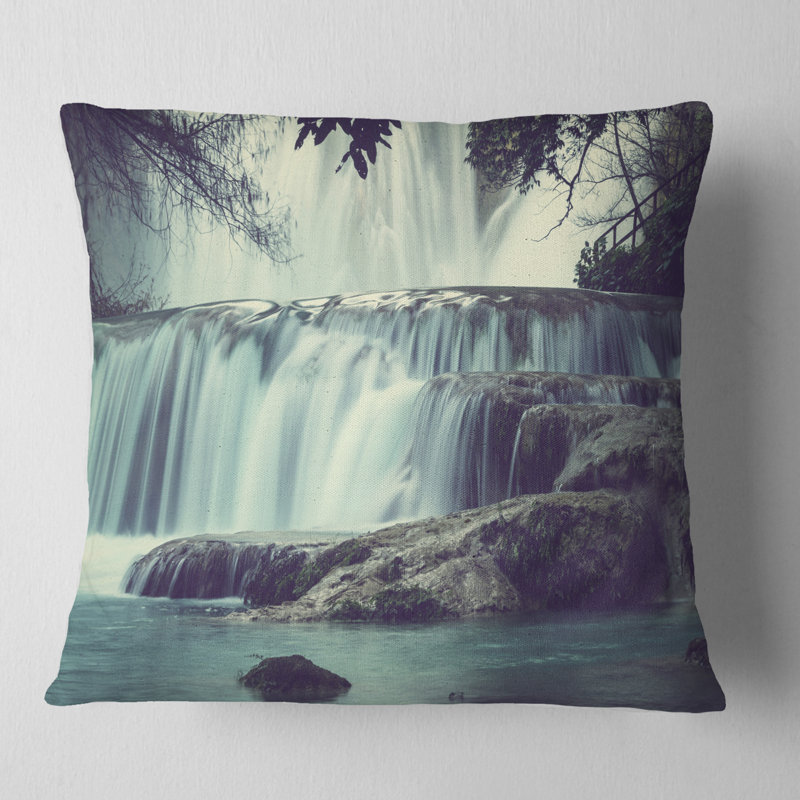Coussin Amazing Waterfall in Mexico, 16 po x 1 po, Carré