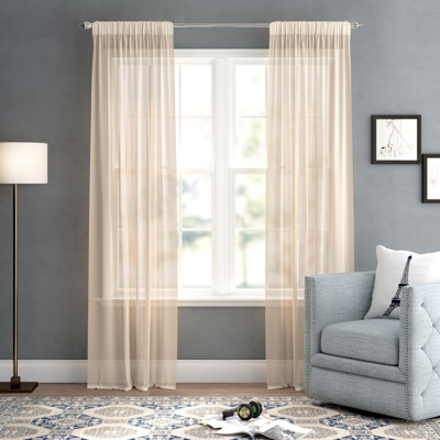 Panneau de rideau simple diaphane avec passe-tringle Whisper