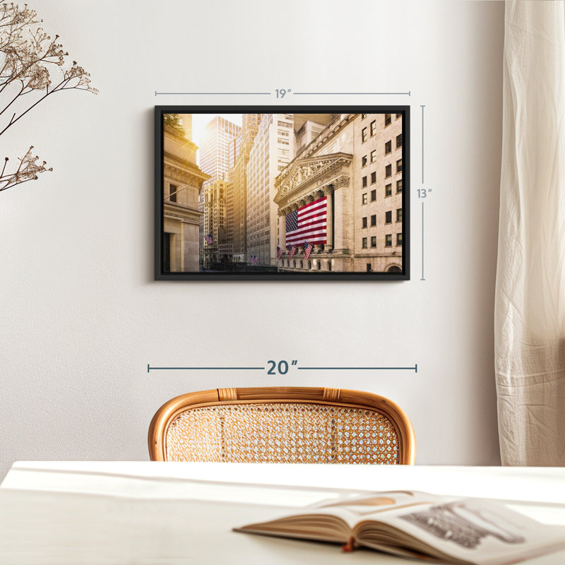«Wall Street American Flag Wall Art», H 19 po x l 13 po
