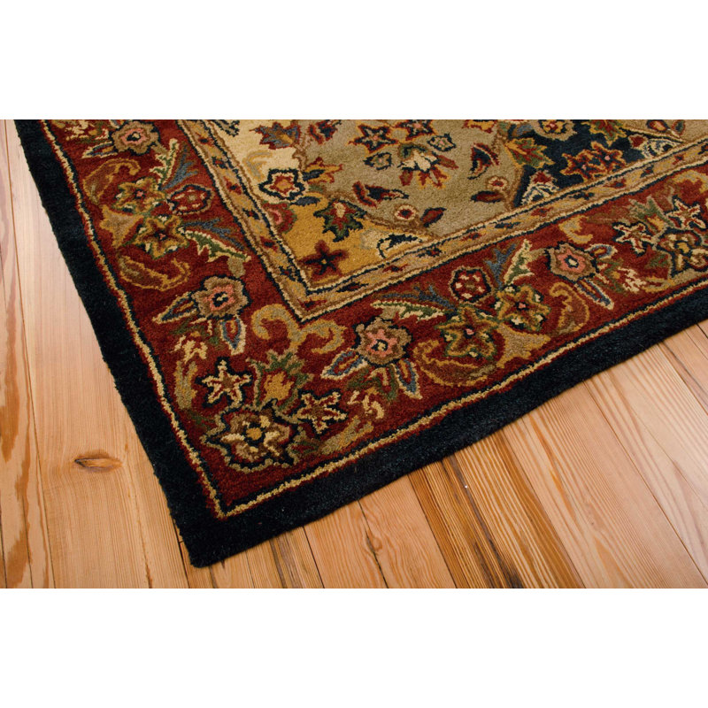 Gullu Wool Oriental Indoor Rug, Rectangle 2'6" x 4'