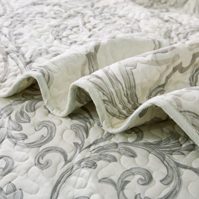 Polyester Damask Coverlet with Pillow Shams Included