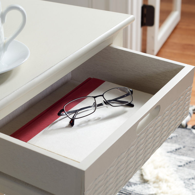 Table de bout avec rangement Peters, Blanc vieilli