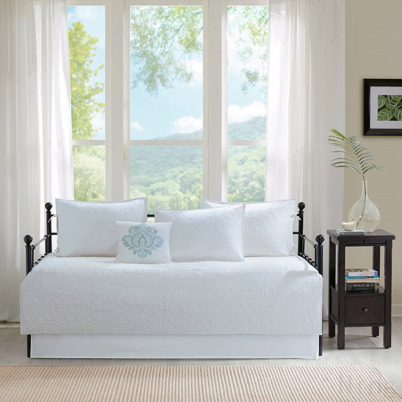6 Piece Reversible Daybed Cover Set White Daybed, White