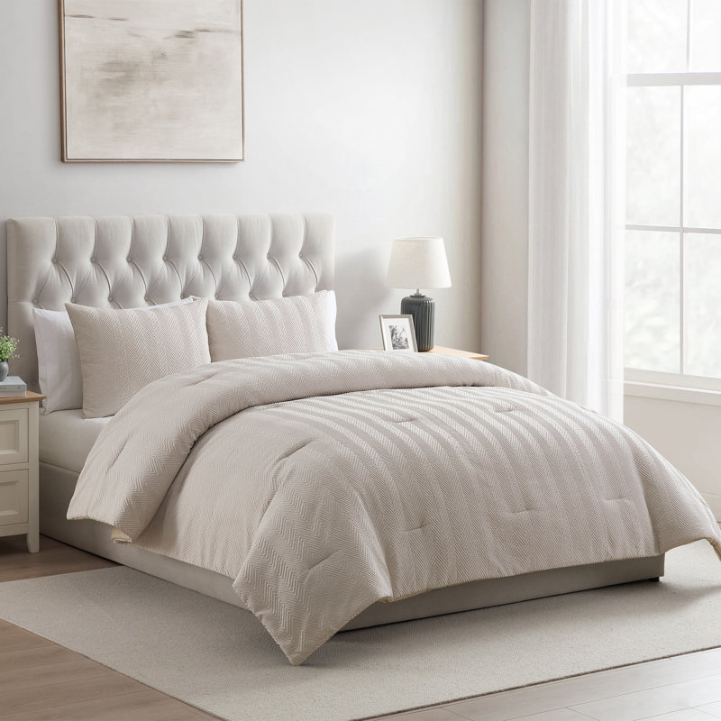 VCNY Home Herringbone 3-Piece Blue Microfiber Comforter Set, Queen Comforter + 2 Standard Shams, Tan