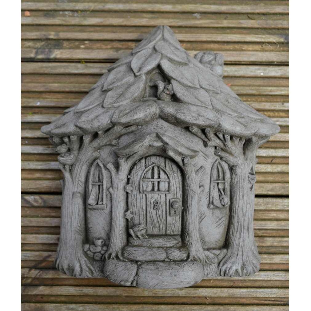 Hemenway Plaque Stone Garden Wall Décor